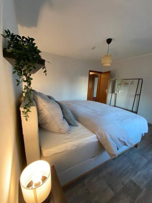 Schoene Zentrale Wohnung Naehe Hb Germersheim Exterior foto